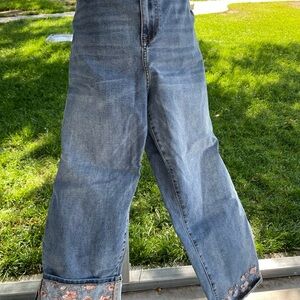 Lane Bryant a size 20 Jean capris with embroidery on the cuff